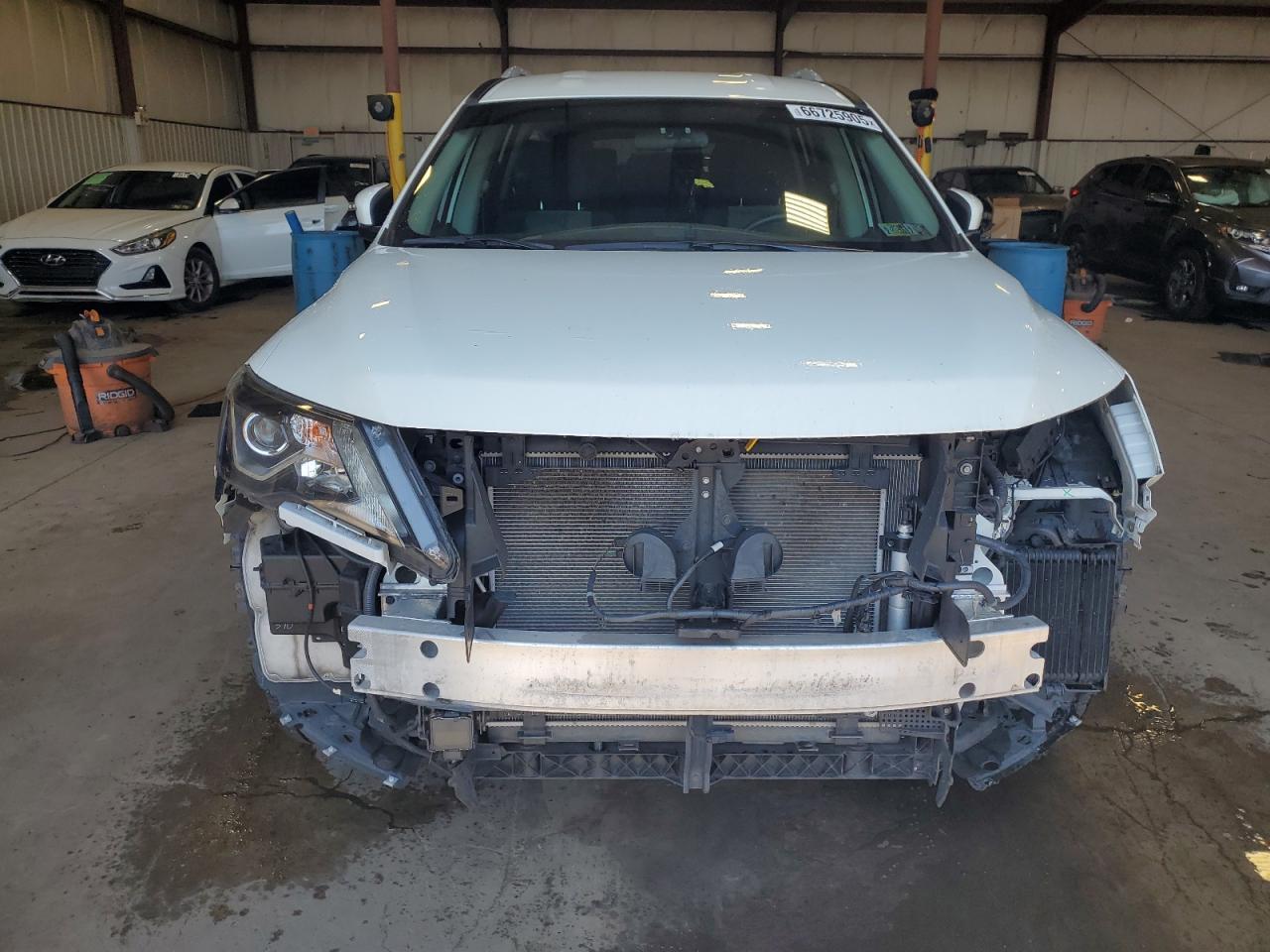 2020 Nissan Pathfinder S - Фото 5