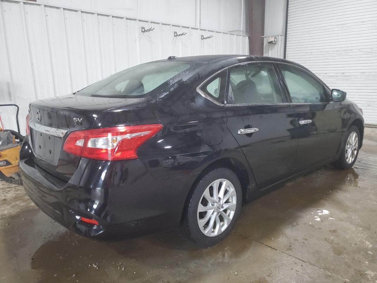 2018 Nissan Sentra S - Фото 3