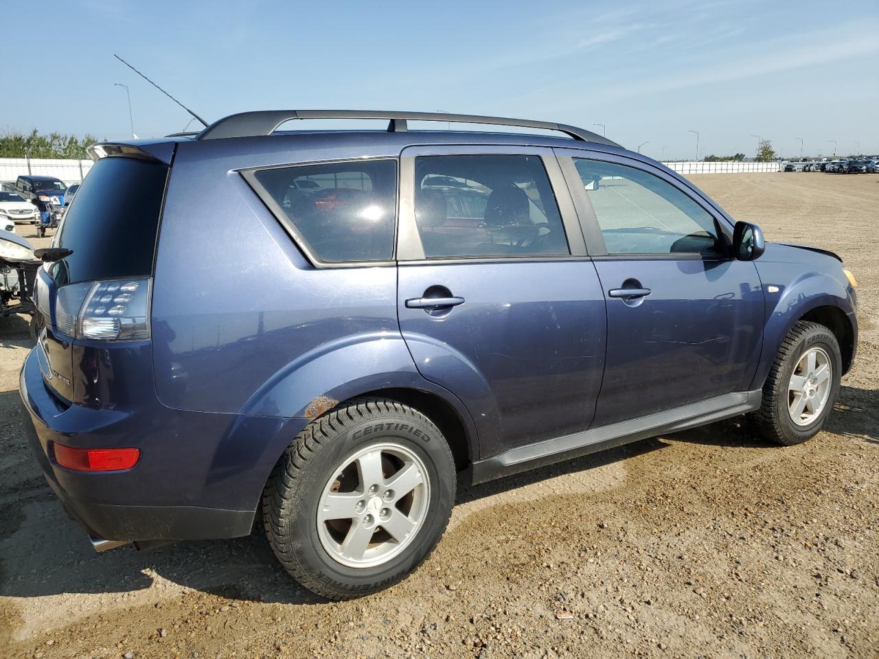 2009 Mitsubishi Outlander Es - Image 3