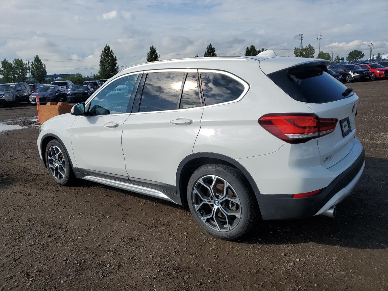 2021 BMW X1 xDrive28I - Image 2