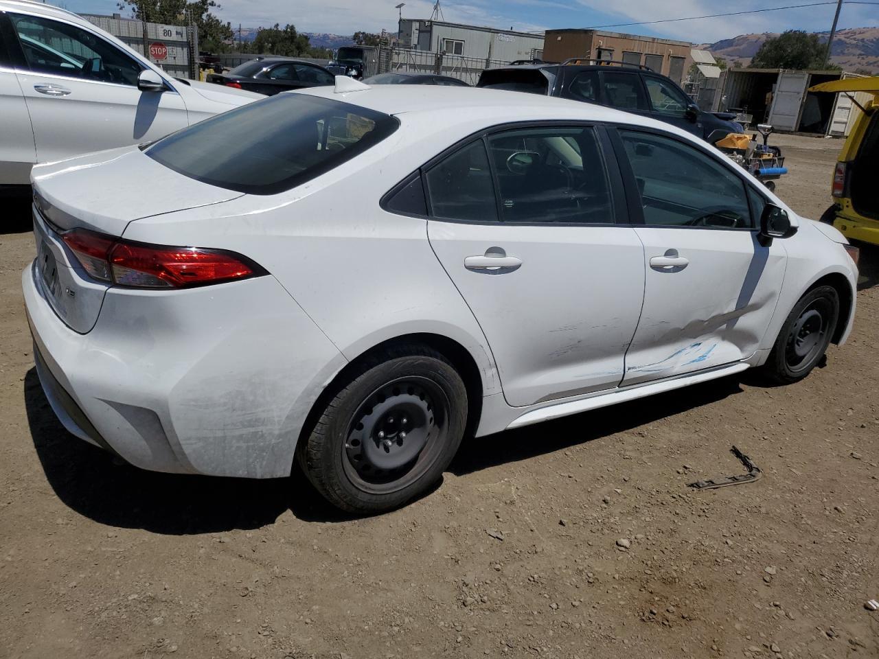 2022 Toyota Corolla Le - Фото 3
