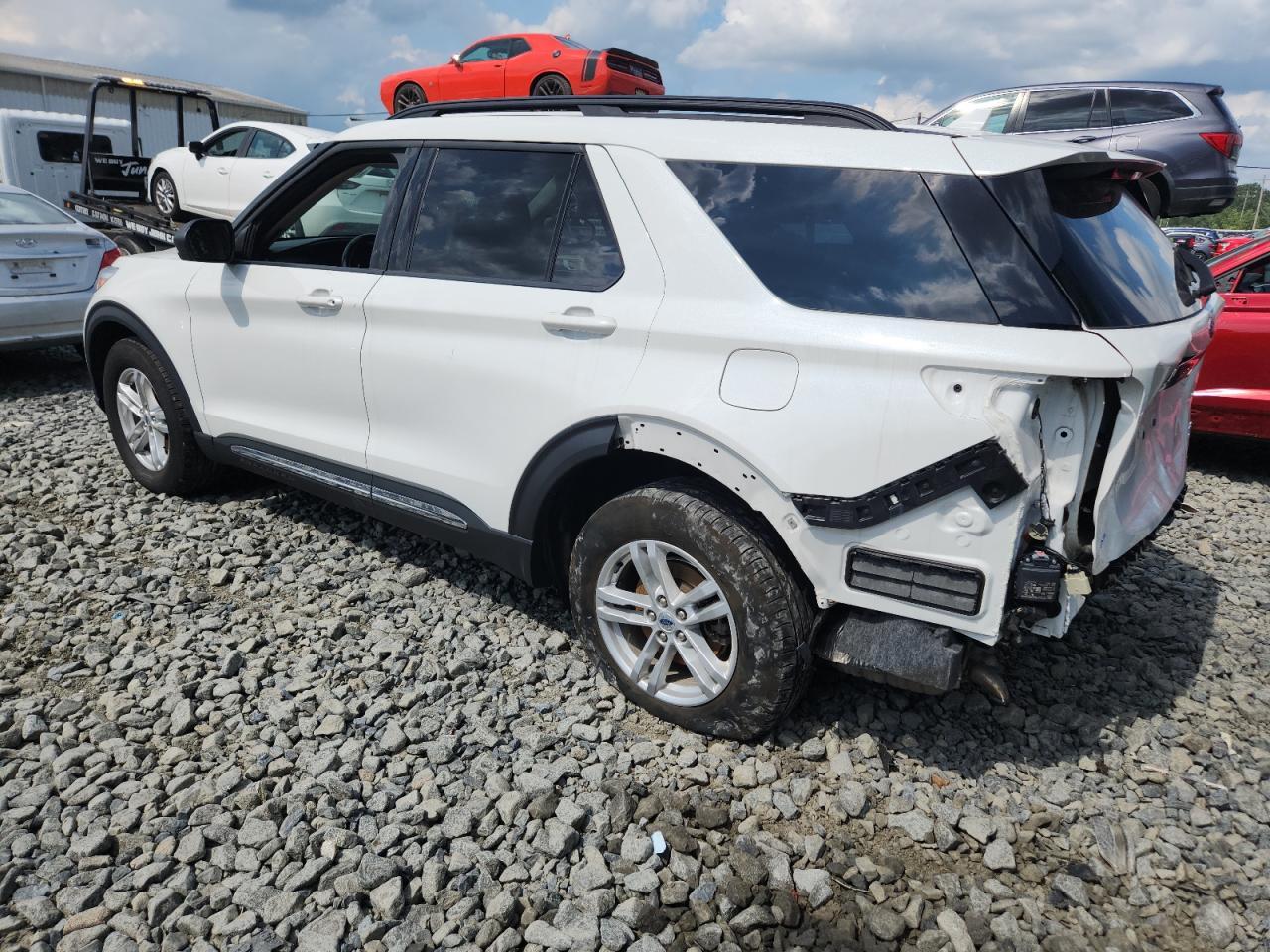 2023 Ford Explorer Xlt - Image 2