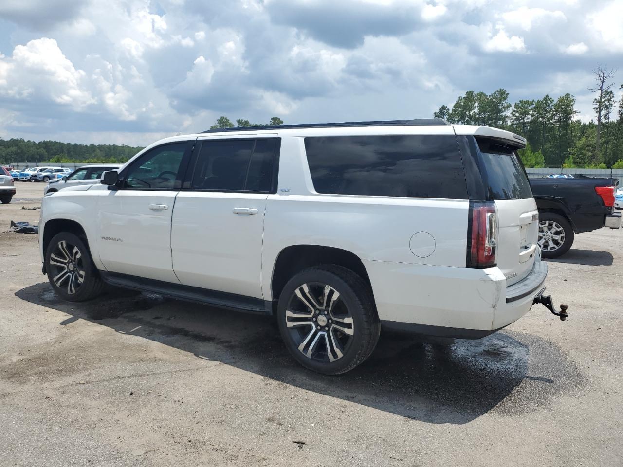 2019 GMC Yukon Xl C1500 Slt - Image 2
