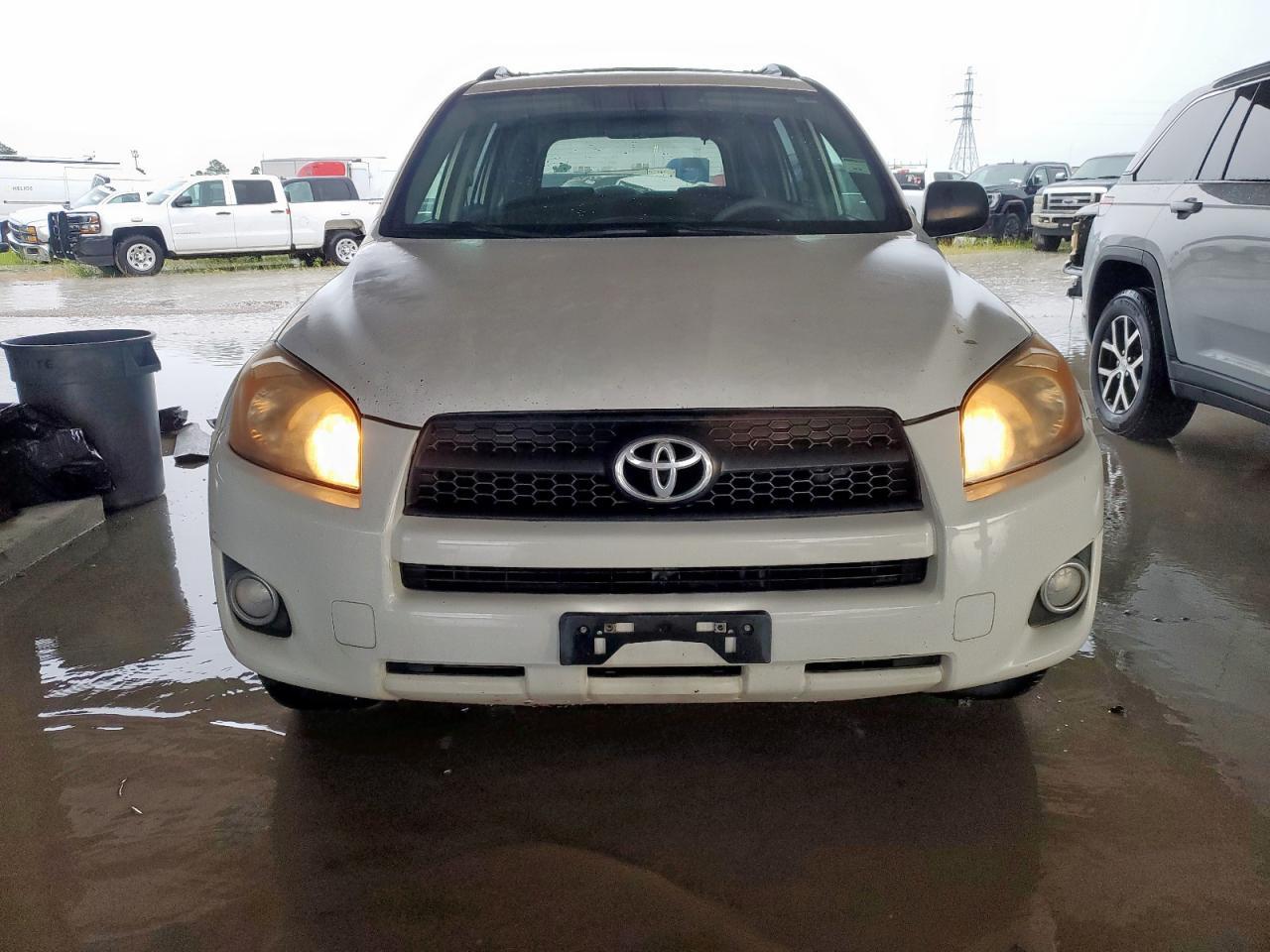 2009 Toyota Rav4 Sport - Image 5