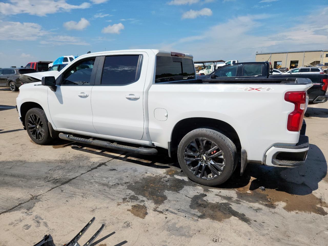 2020 Chevrolet Silverado K1500 Rst - Фото 2