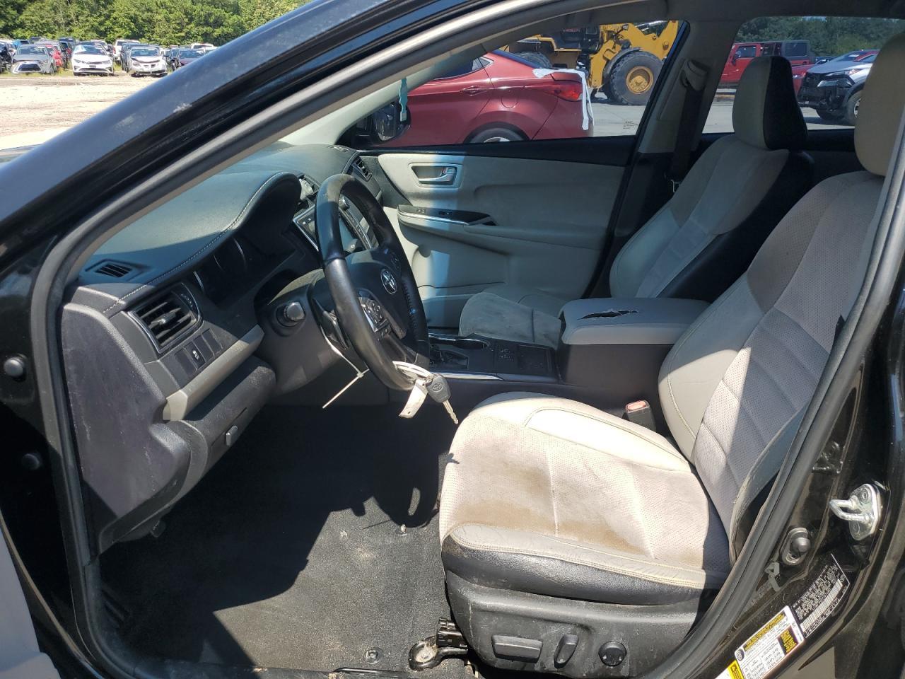 2015 Toyota Camry Le - Image 7