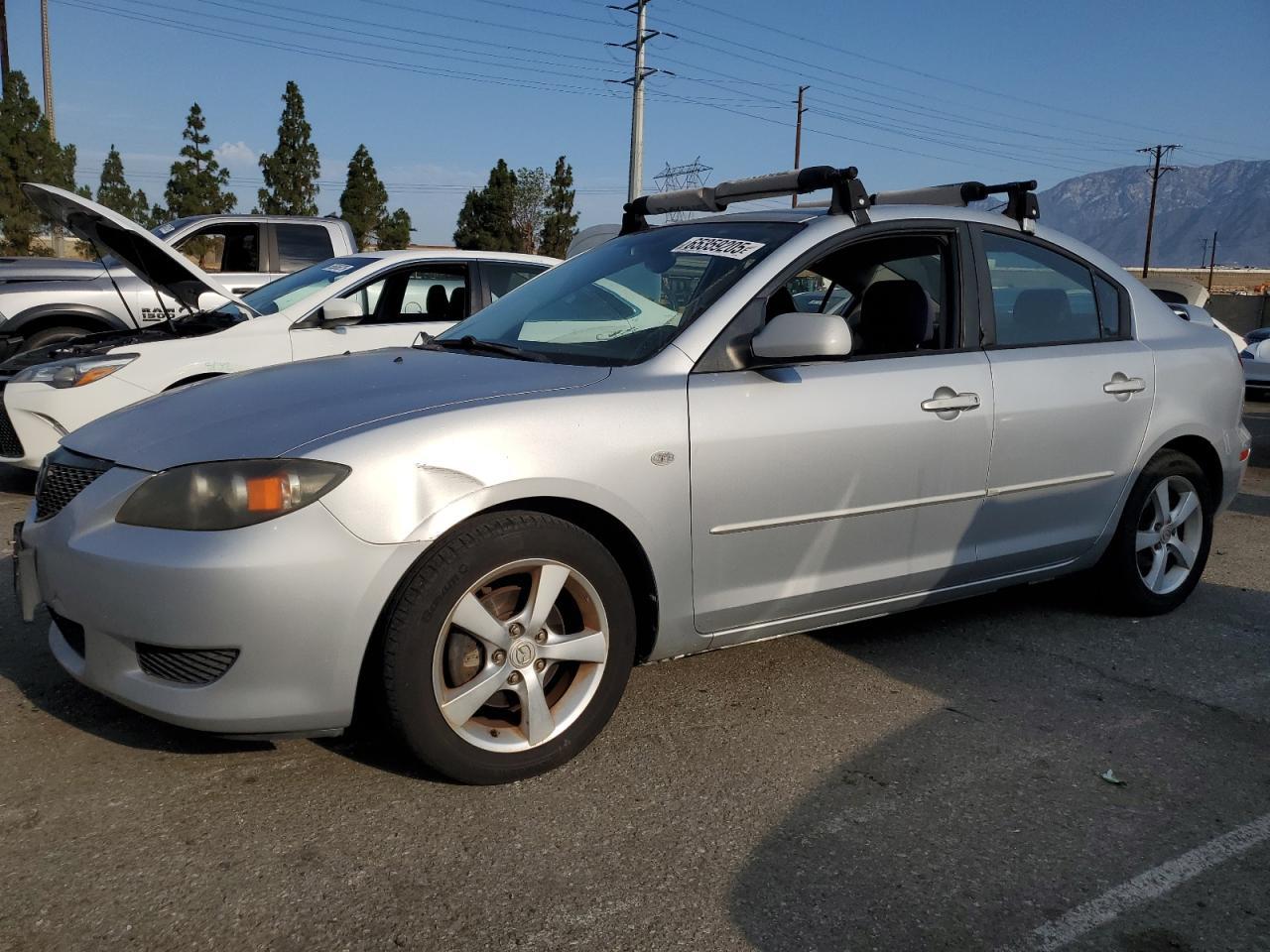2004 Mazda 3 I