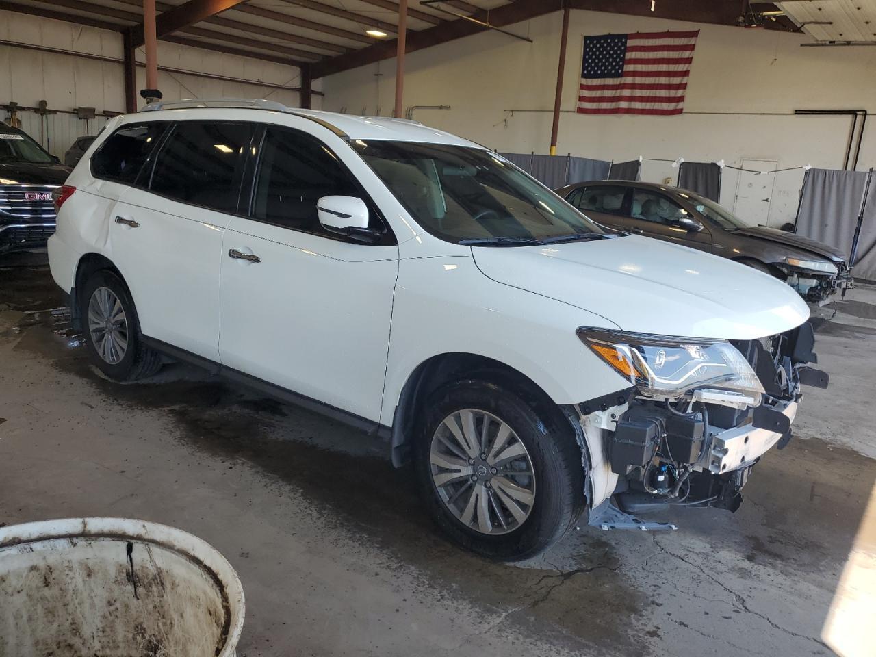 2020 Nissan Pathfinder S - Фото 4