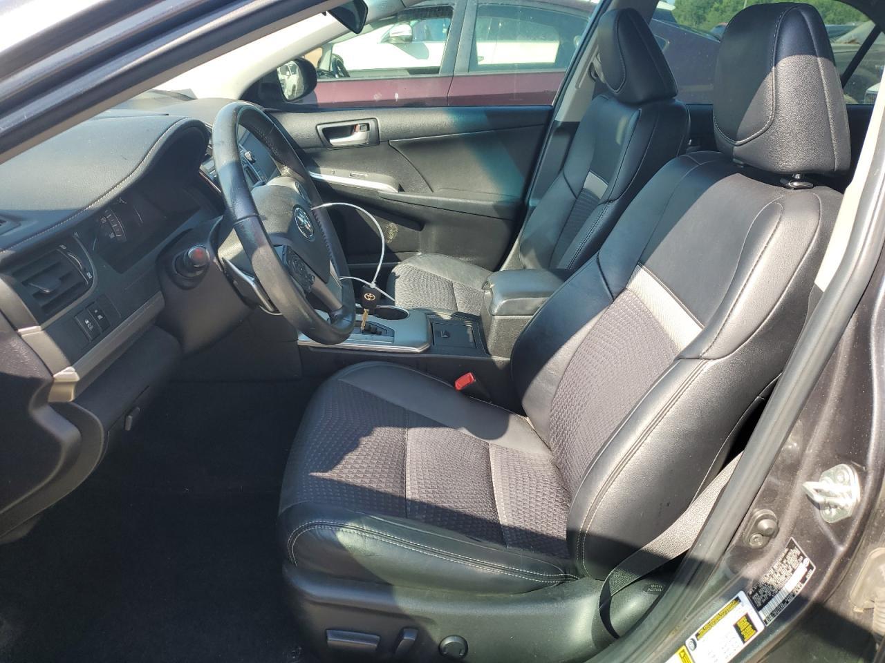 2014 Toyota Camry L - Фото 7