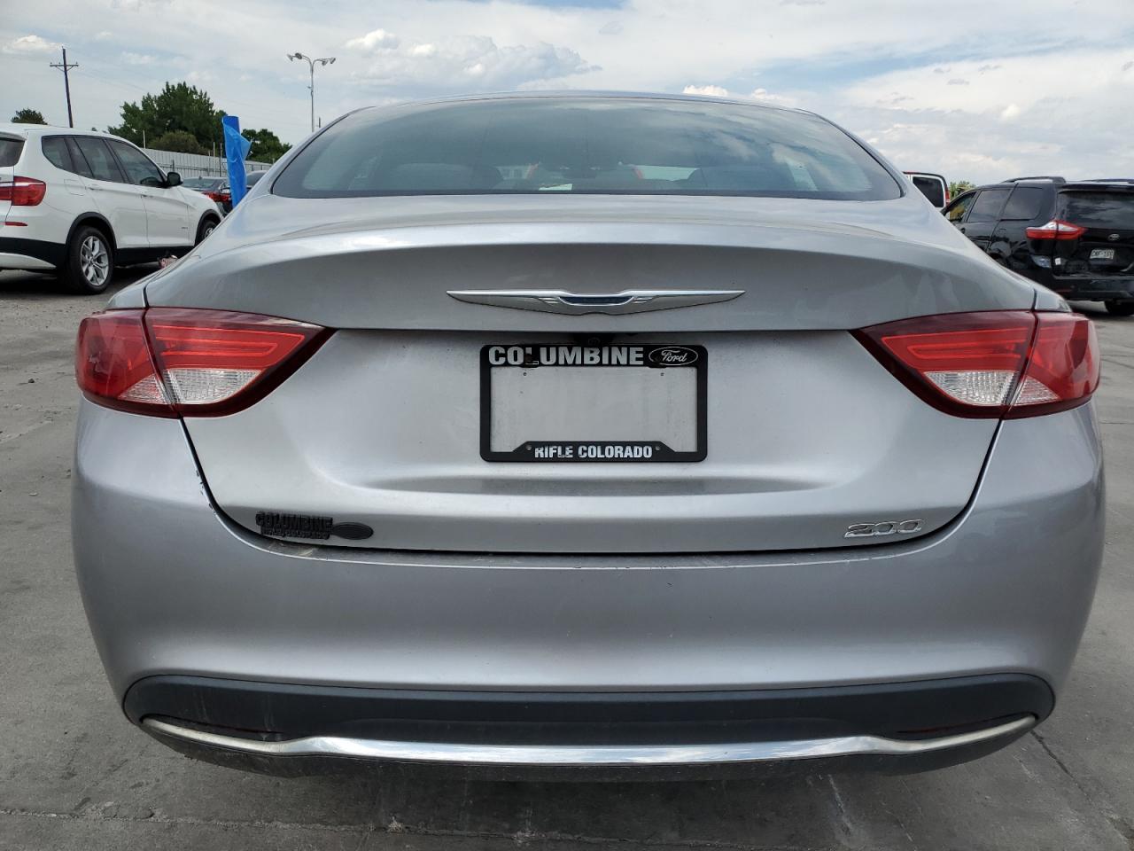 2015 Chrysler 200 Limited - Фото 6