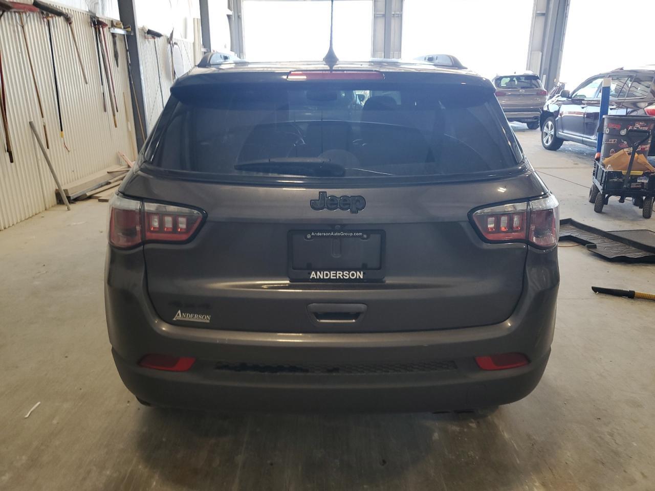 2019 Jeep Compass Latitude - Image 6