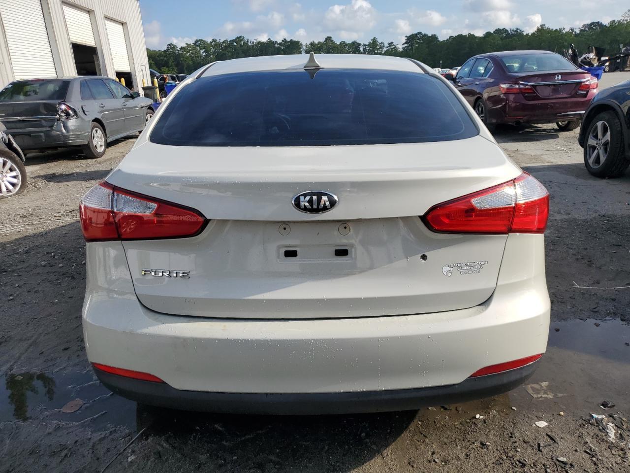 2015 Kia Forte Lx - Image 6