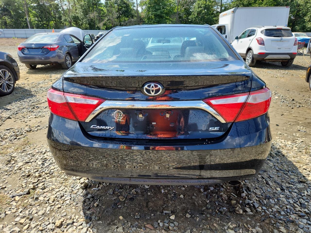 2017 Toyota Camry Le - Image 6