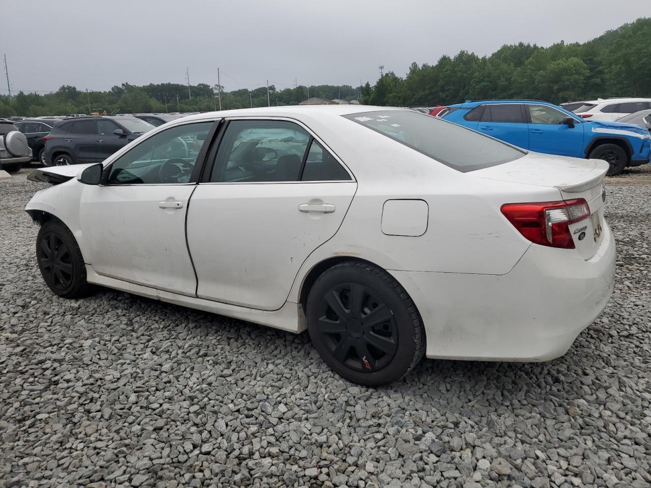 2012 Toyota Camry Base - Фото 2