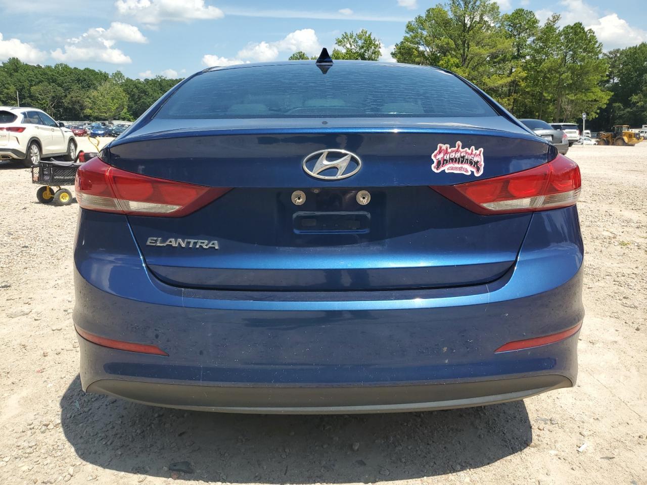 2018 Hyundai Elantra - Image 6