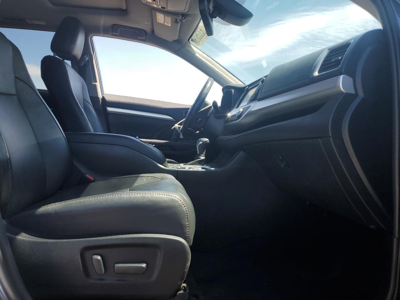 2019 Toyota Highlander Se - Фото 7