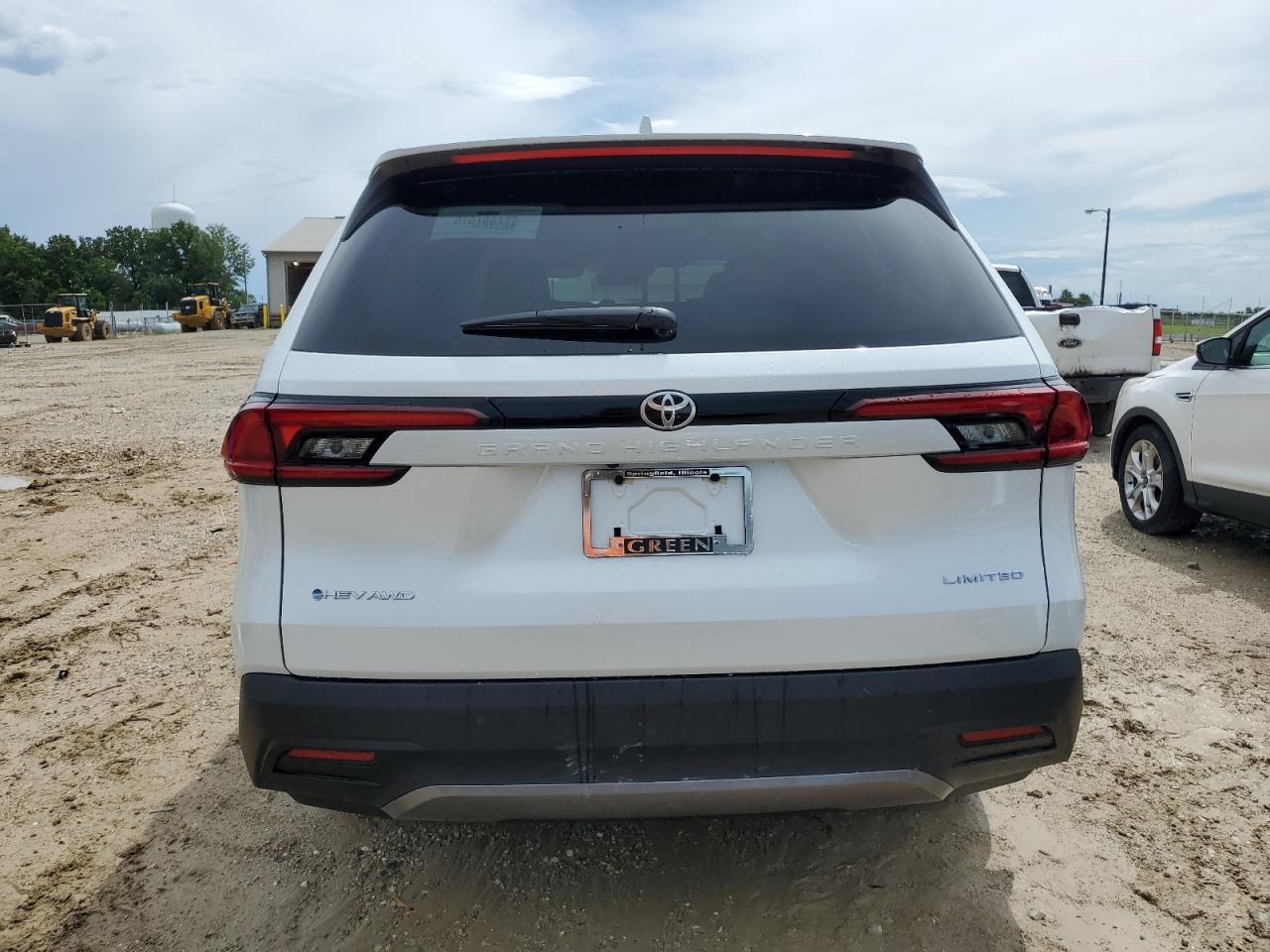 2025 Toyota Grand Highlander Le - Фото 6