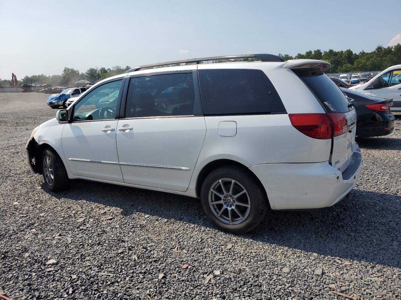 2004 Toyota Sienna Xle - Фото 2