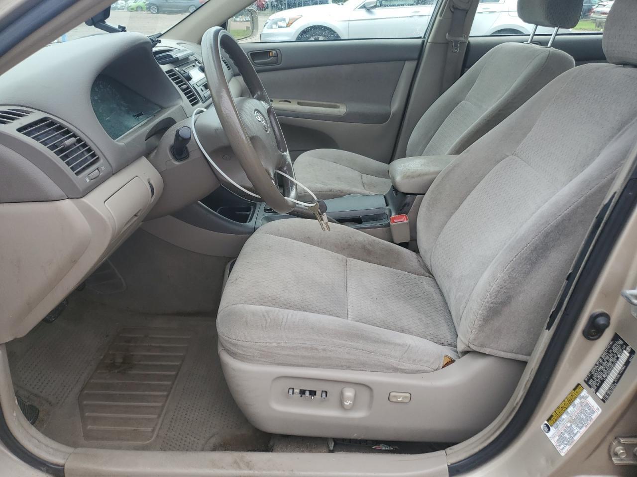 2004 Toyota Camry Le - Фото 7
