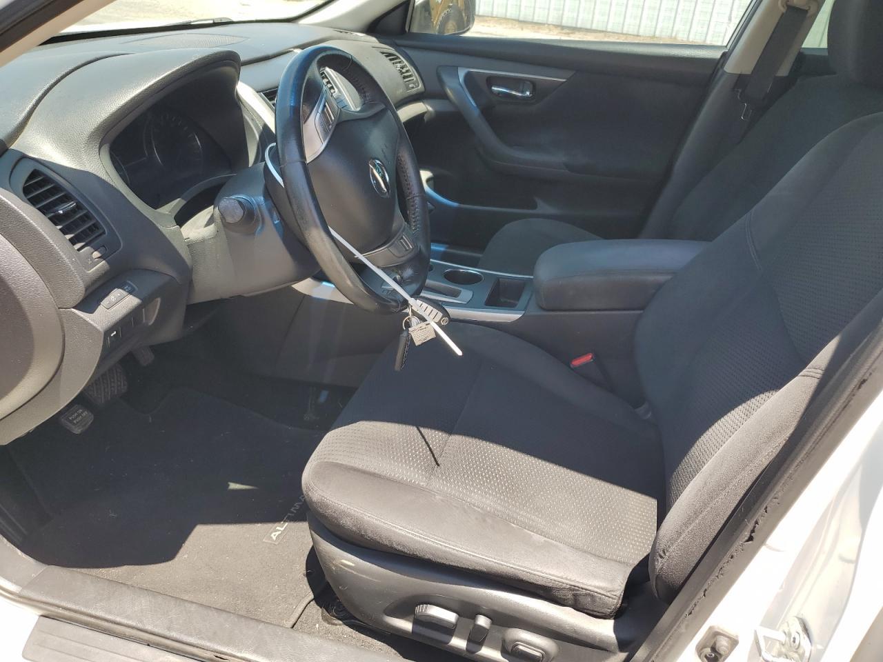 2015 Nissan Altima 2.5 - Фото 7