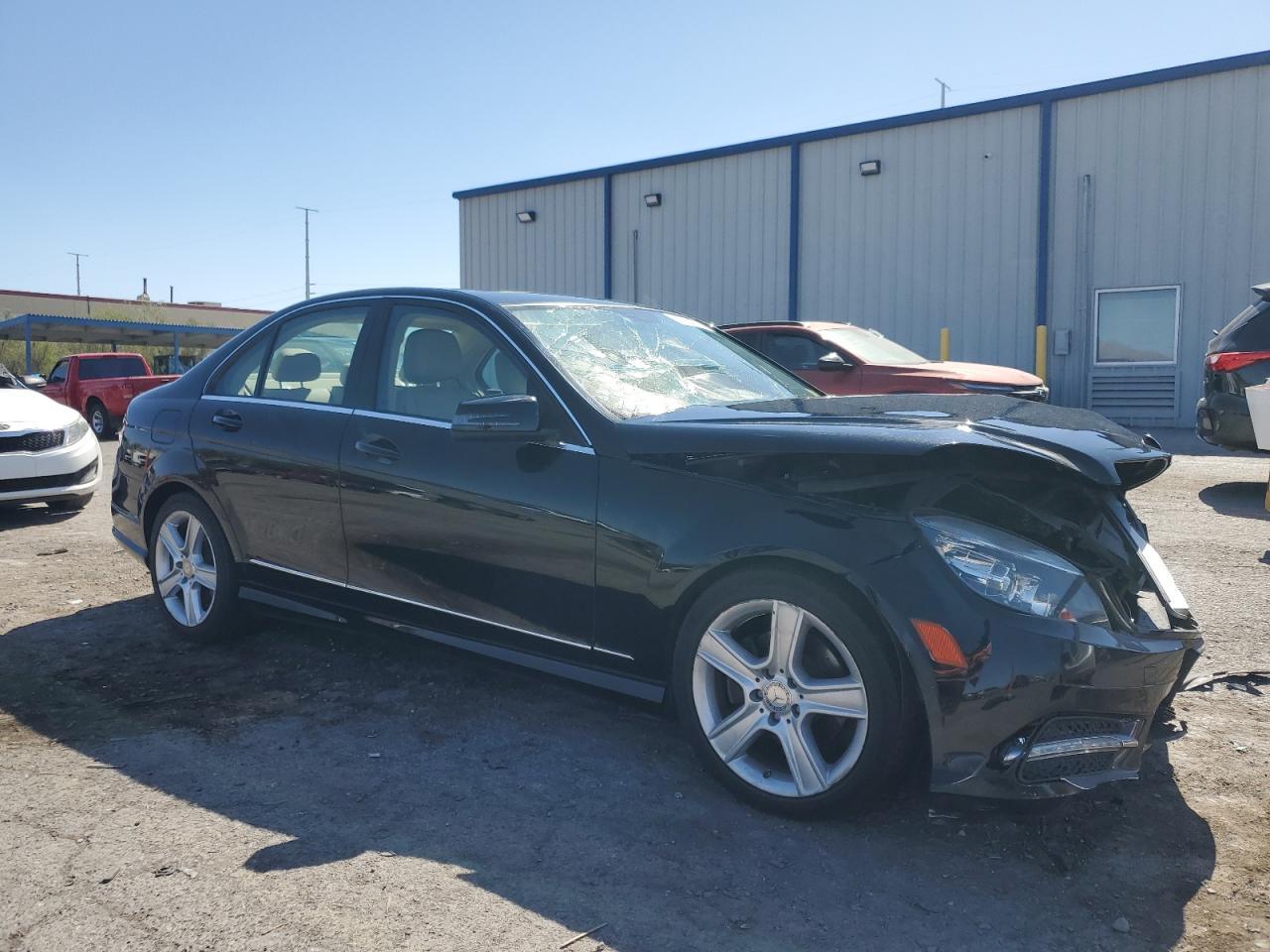 2011 Mercedes-Benz C - Image 4