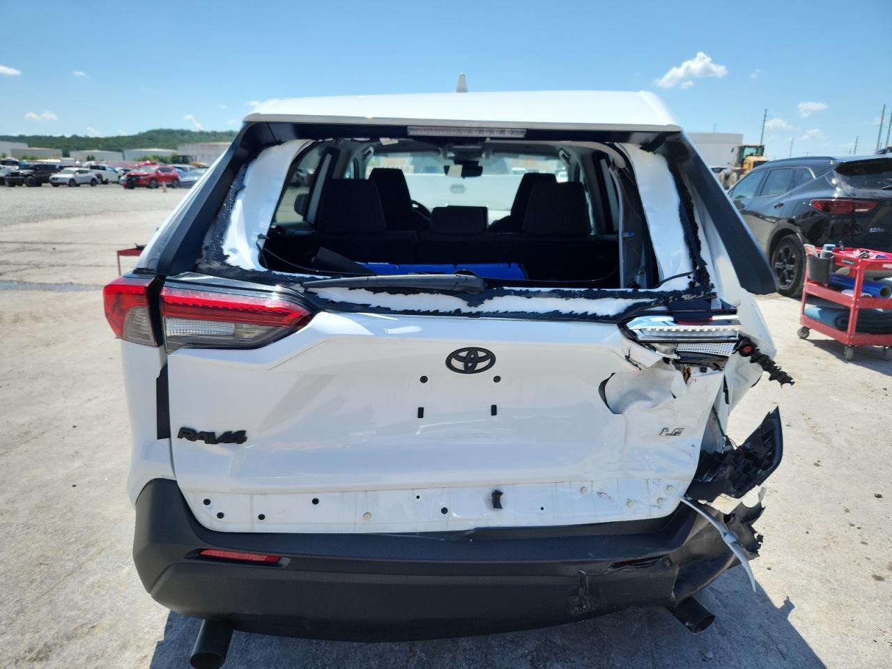 2024 Toyota Rav4 Le - Фото 6