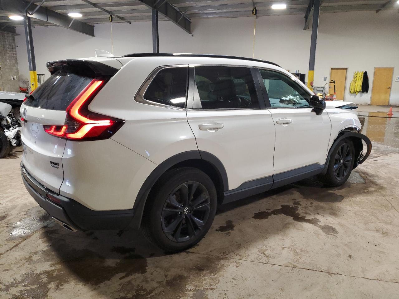2023 Honda Cr-V Sport Touring - Фото 3