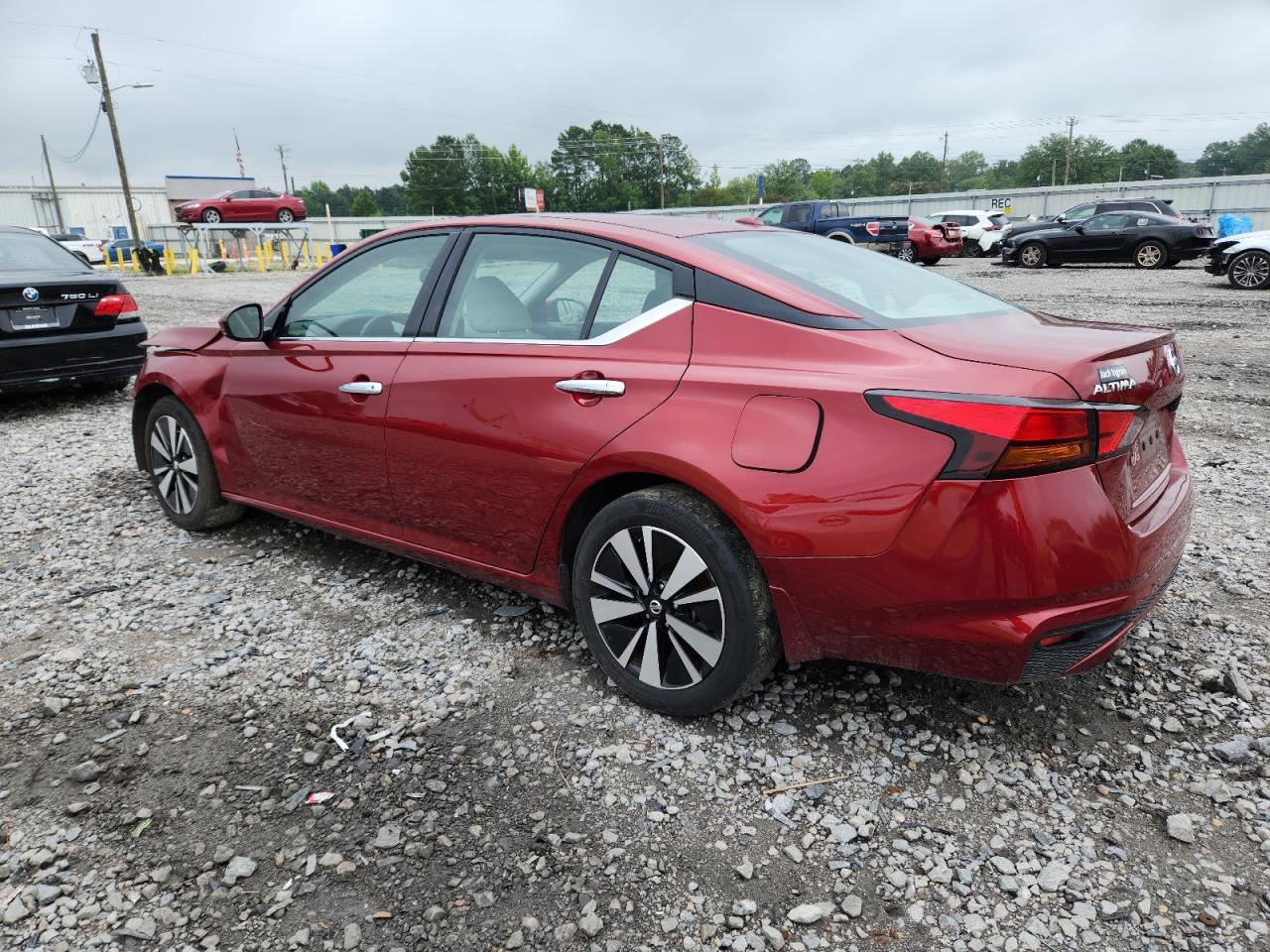 2019 Nissan Altima Sv - Image 2