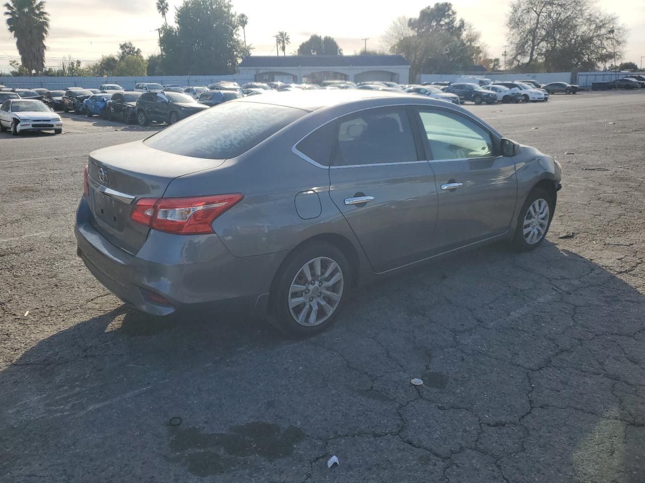 2019 Nissan Sentra S - Image 3