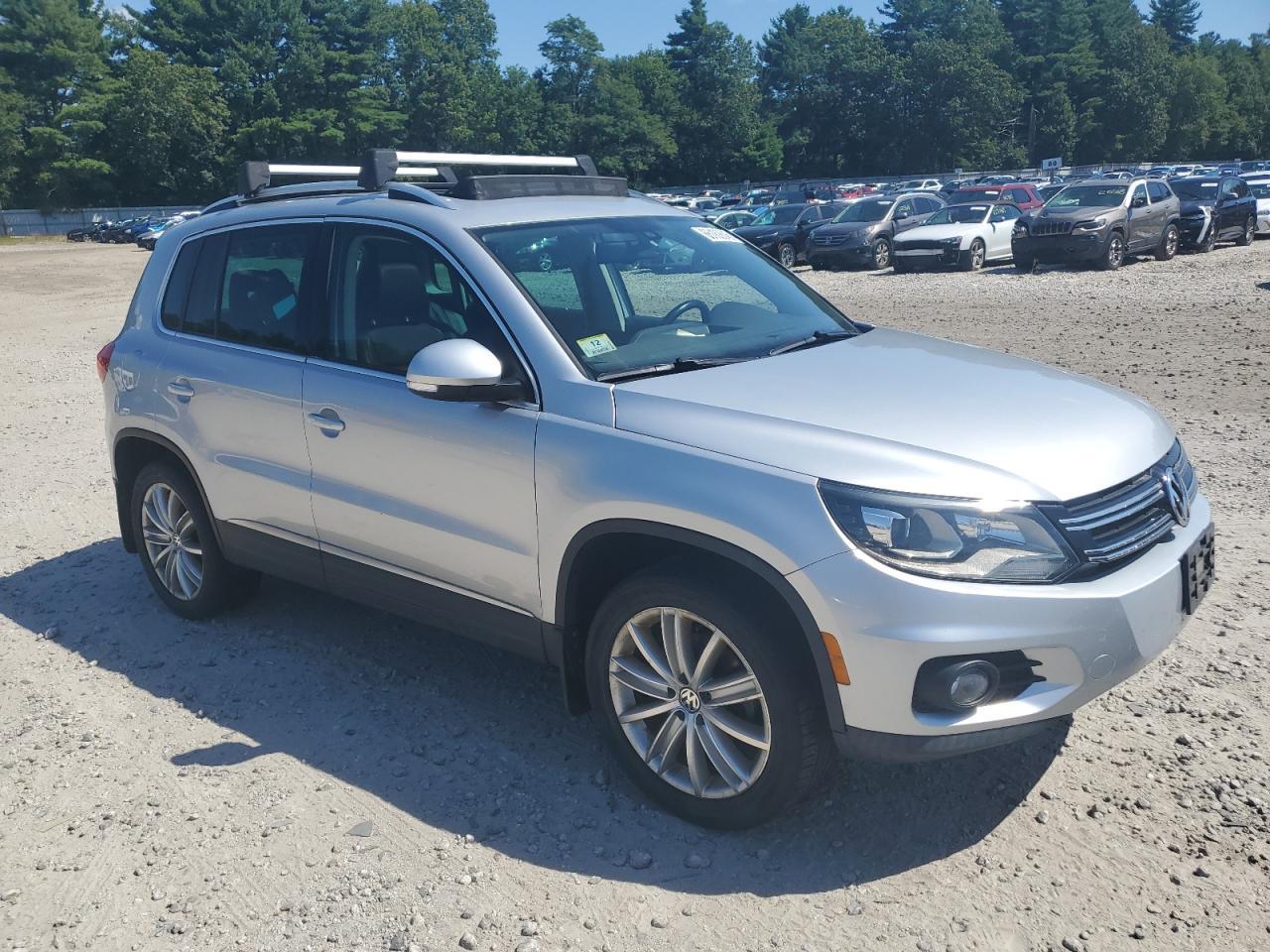 2016 Volkswagen Tiguan S - Image 4