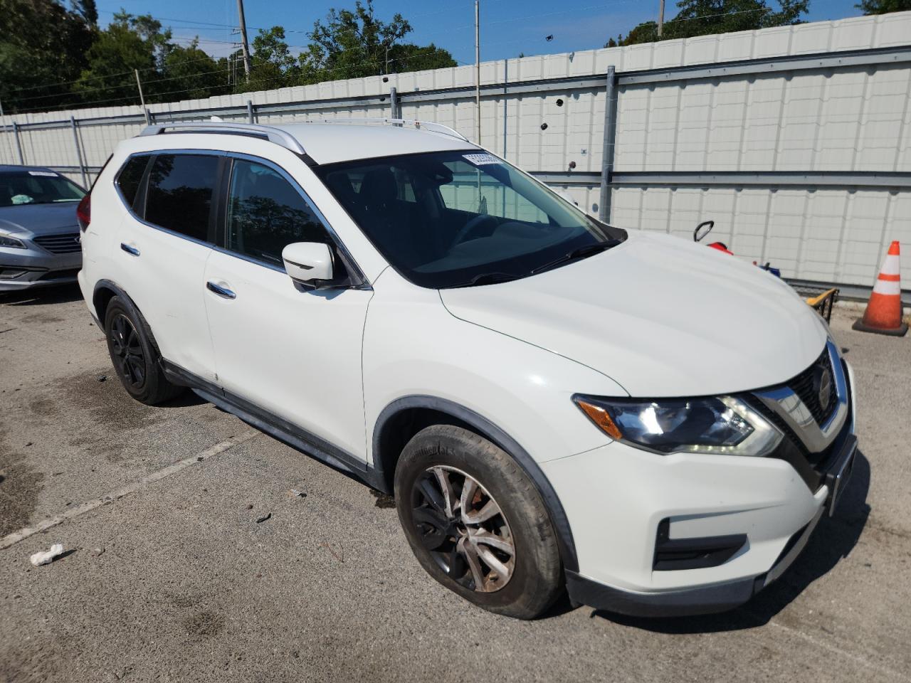 2020 Nissan Rogue S - Image 4