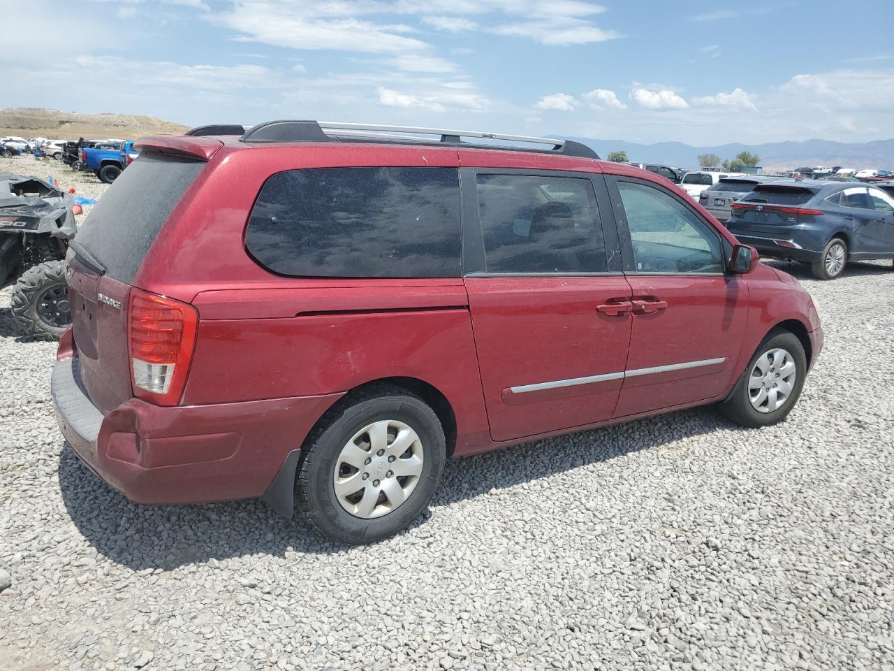 2008 Hyundai Entourage Gls - Image 3