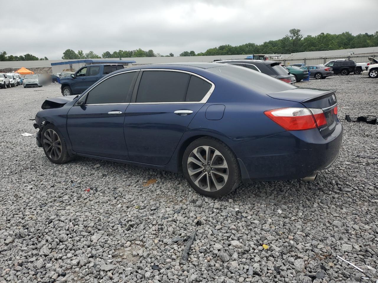 2015 Honda Accord Sport - Image 2