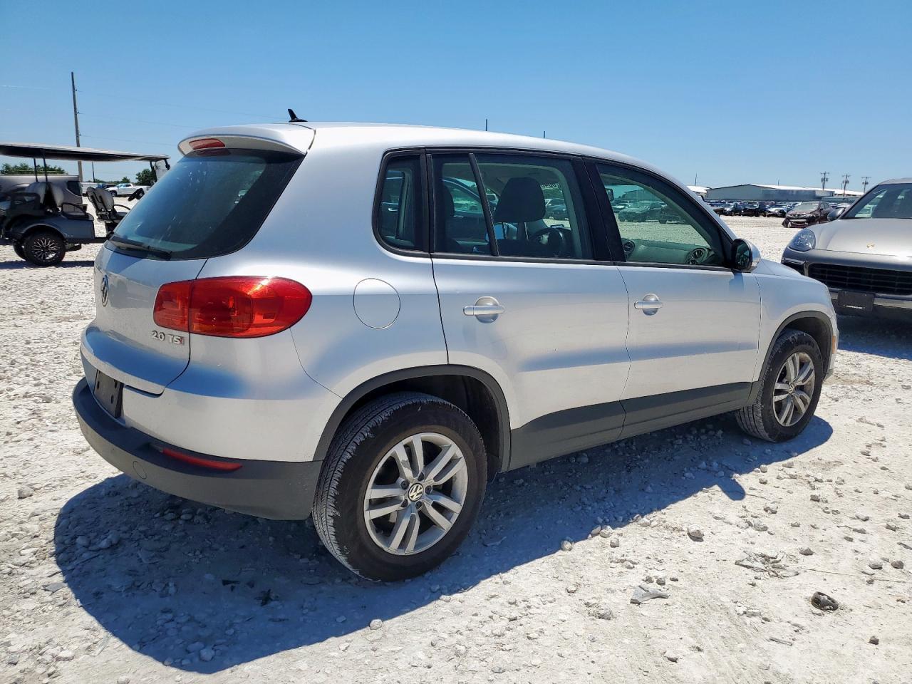 2014 Volkswagen Tiguan S - Image 3