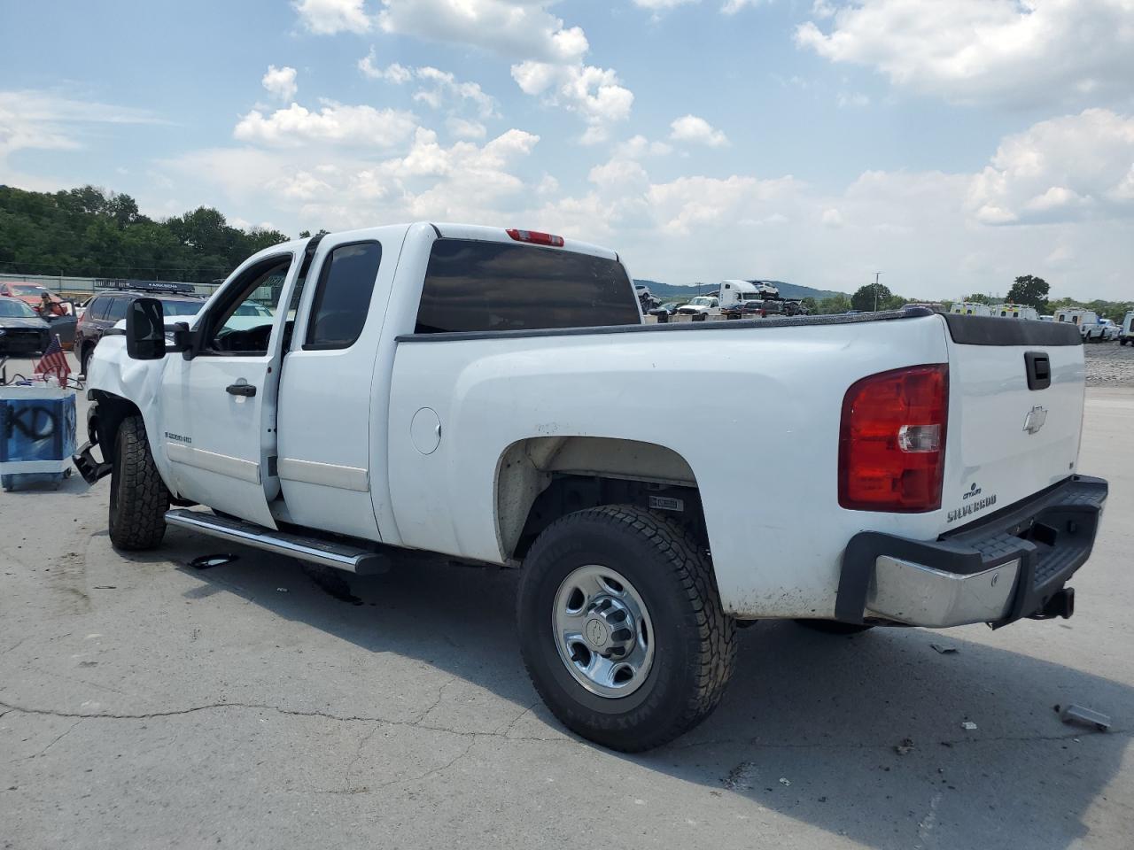 2008 Chevrolet Silverado K2500 Heavy Duty - Фото 2