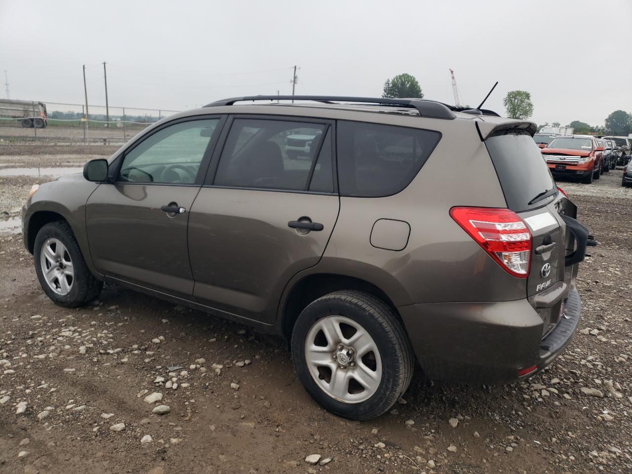 2011 Toyota Rav4 Base - Фото 2