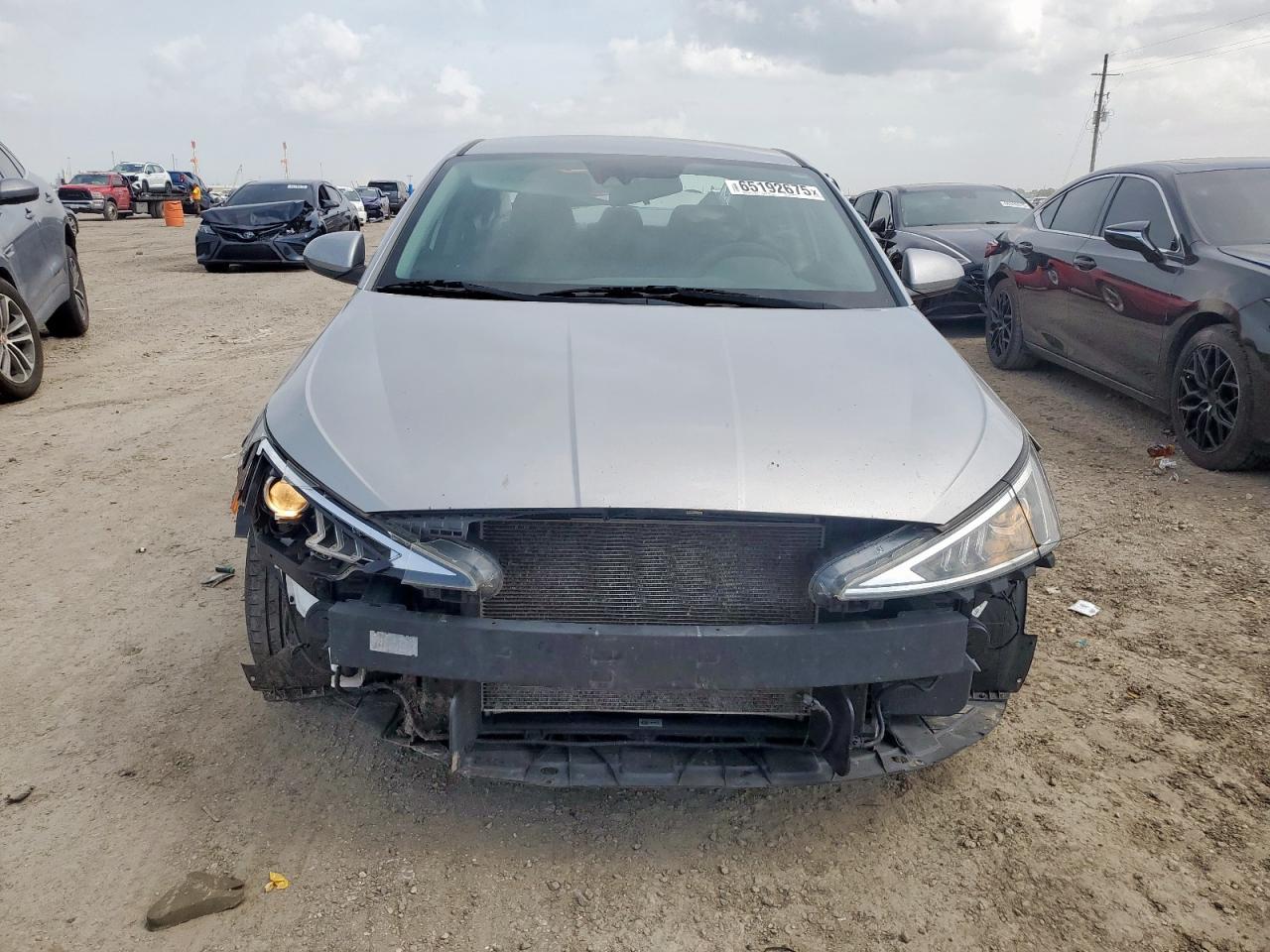 2020 Hyundai Elantra Sel - Фото 5