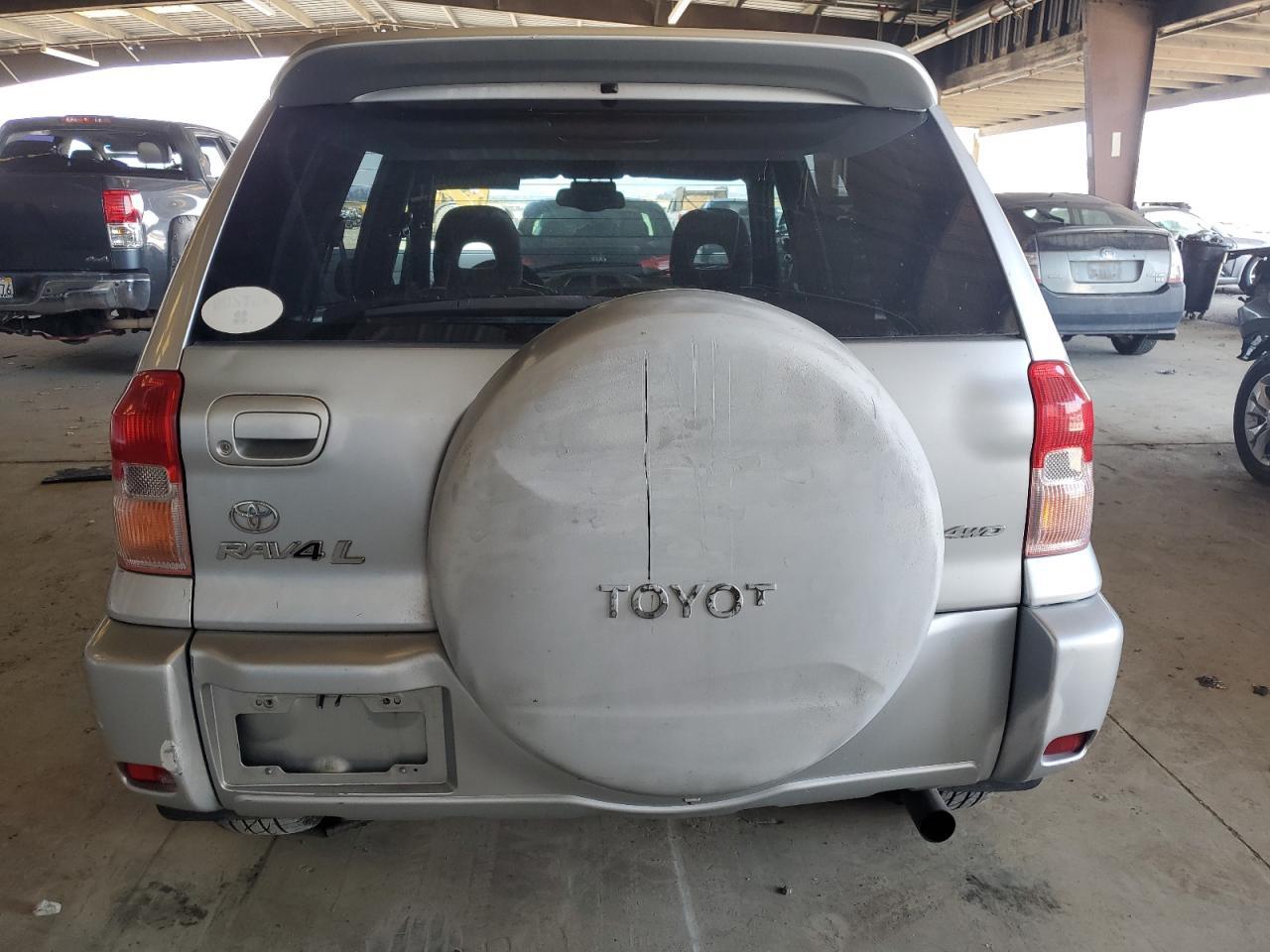 2002 Toyota Rav4 - Image 6