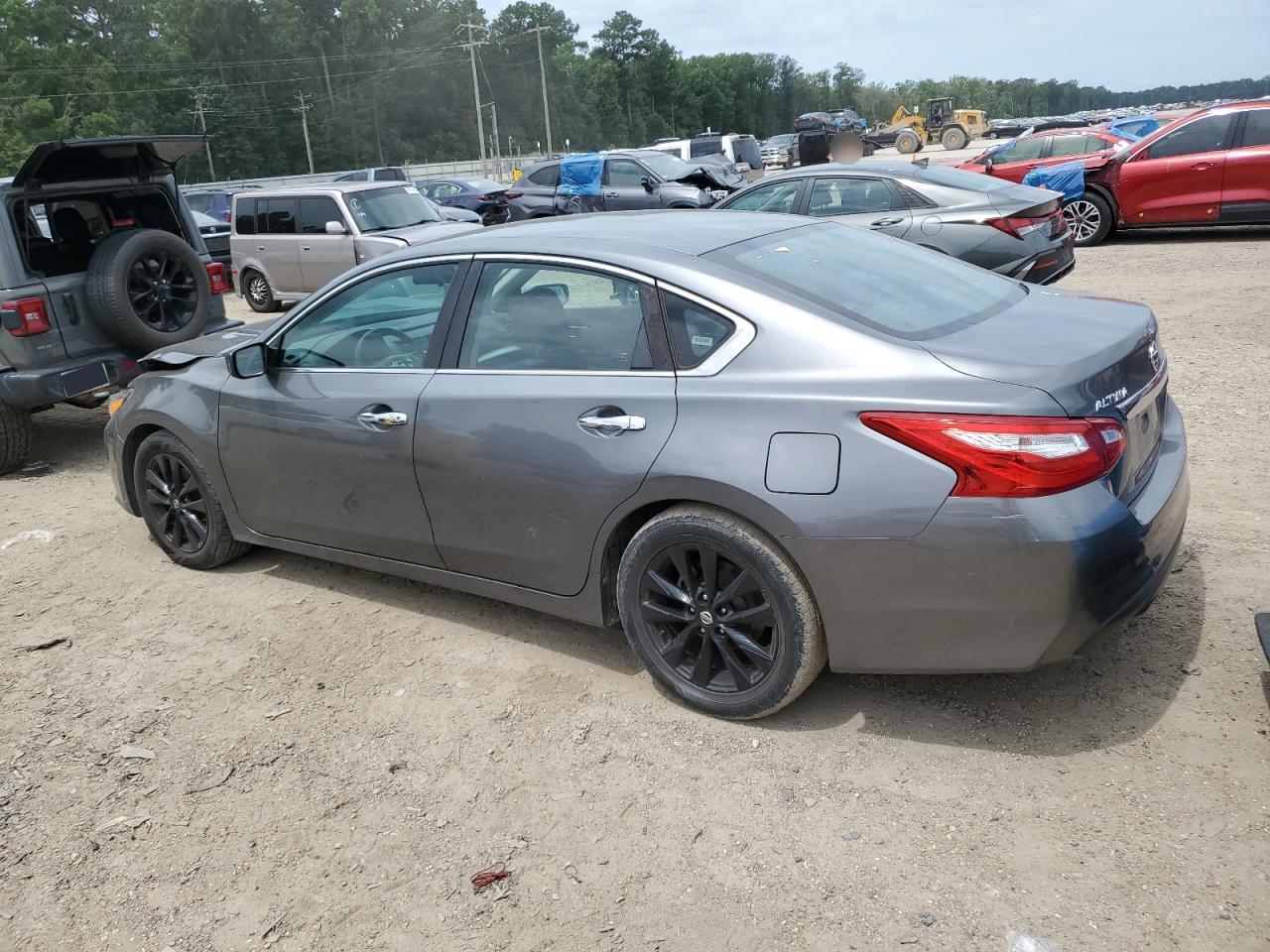 2017 Nissan Altima 2.5 - Image 2