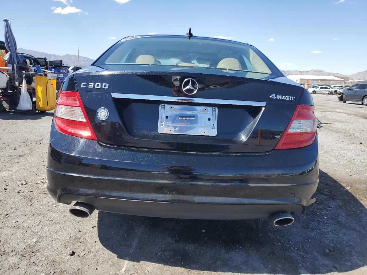 2011 Mercedes-Benz C - Image 6