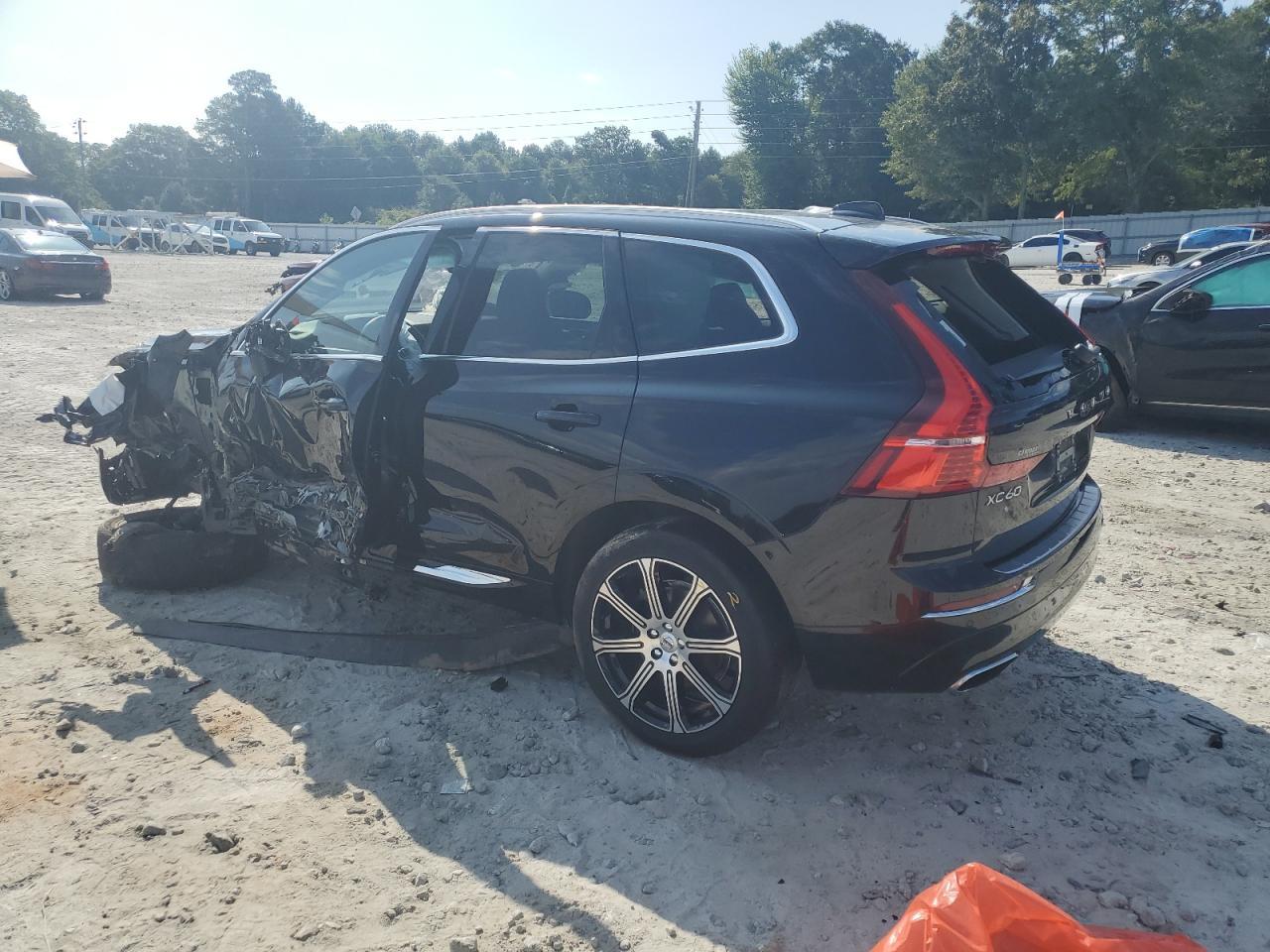 2021 Volvo Xc60 T6 Inscription - Image 2