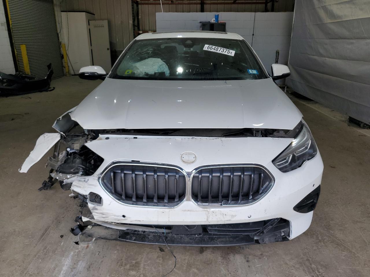 2021 BMW 228Xi - Фото 5