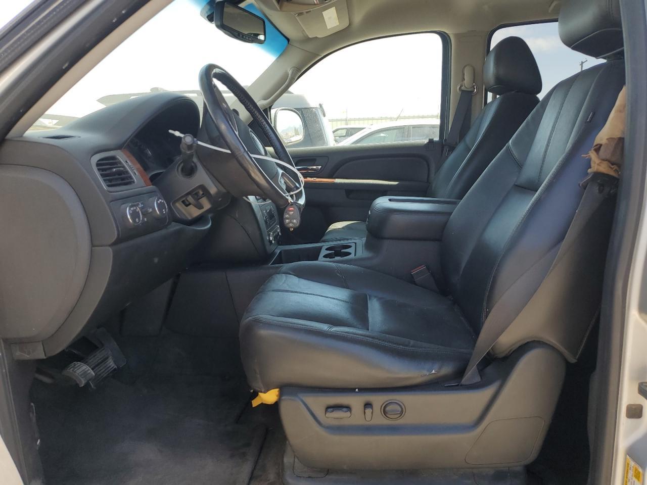 2010 GMC Yukon Xl K1500 Slt - Image 7