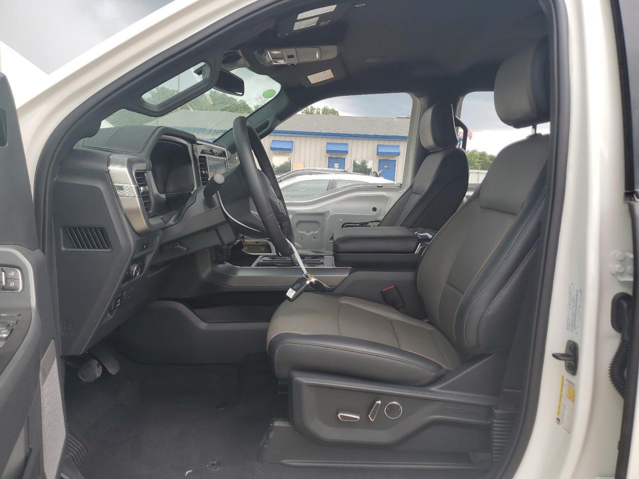 2025 Ford F150 Lariat - Фото 7