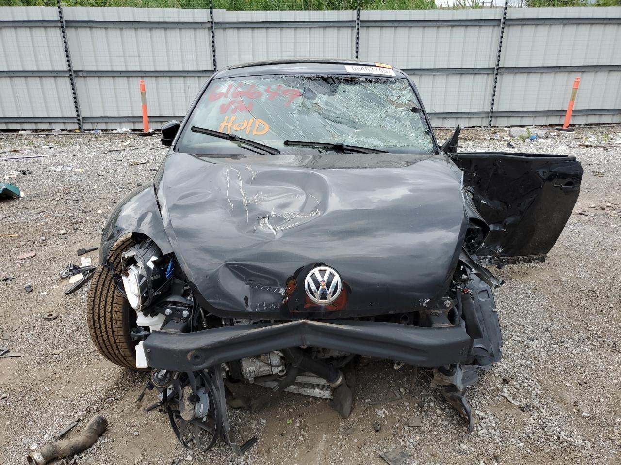 2016 Volkswagen Beetle Se - Фото 5