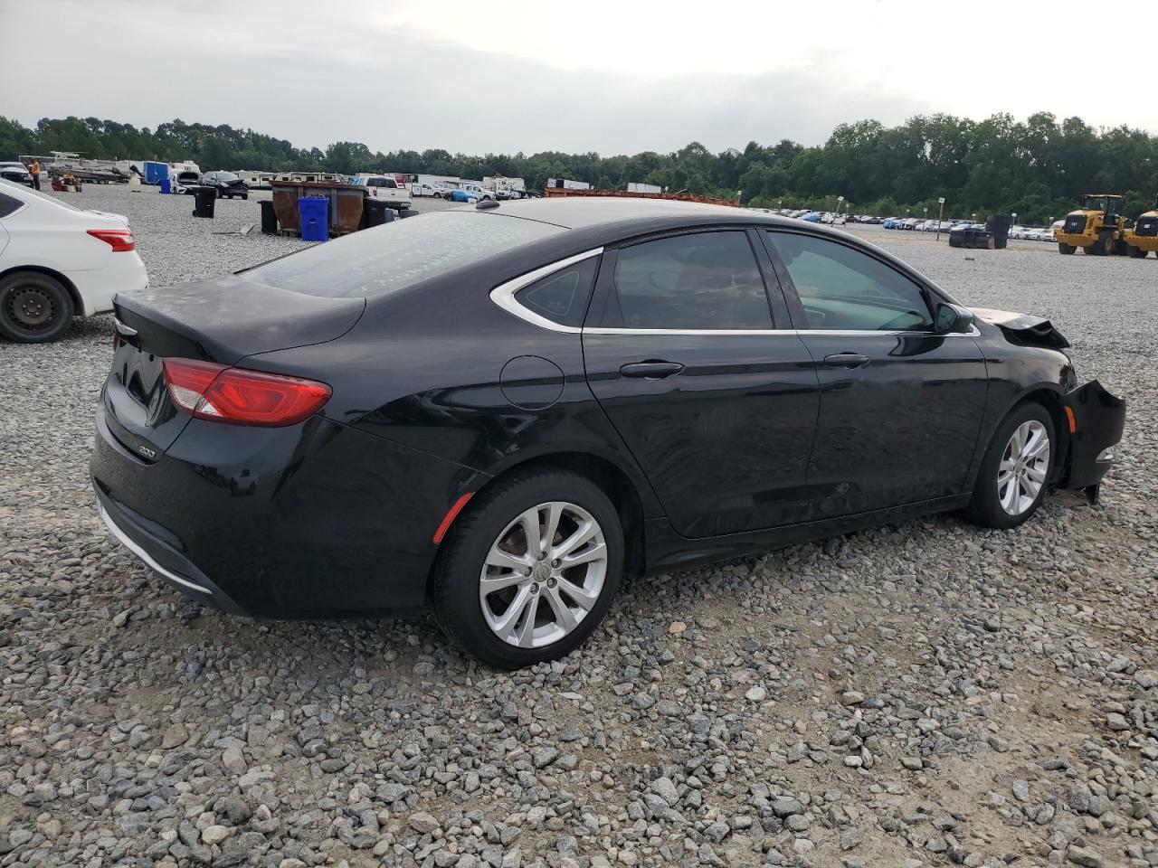 2015 Chrysler 200 Limited - Фото 3