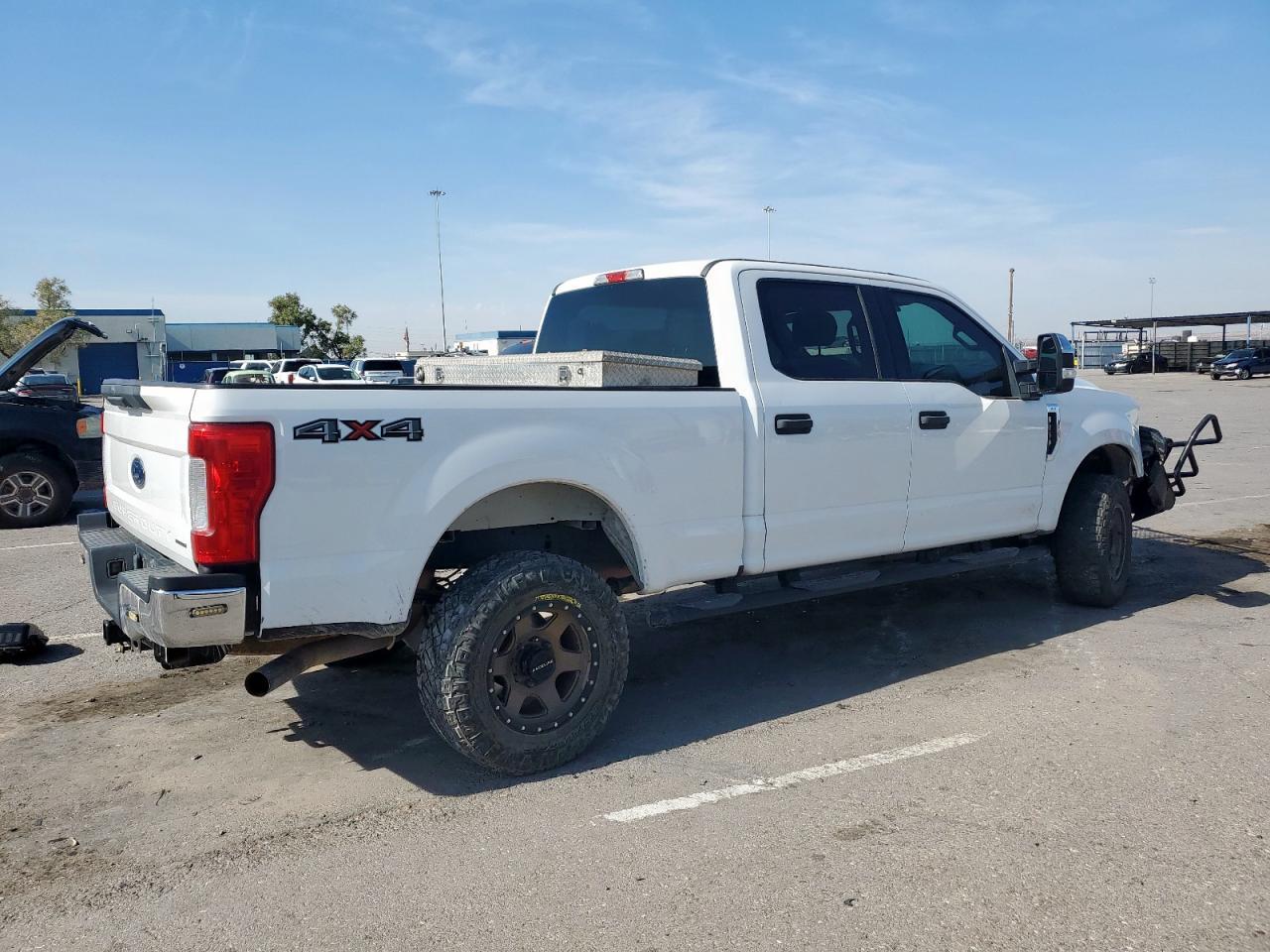 2018 Ford F250 Super Duty - Фото 3
