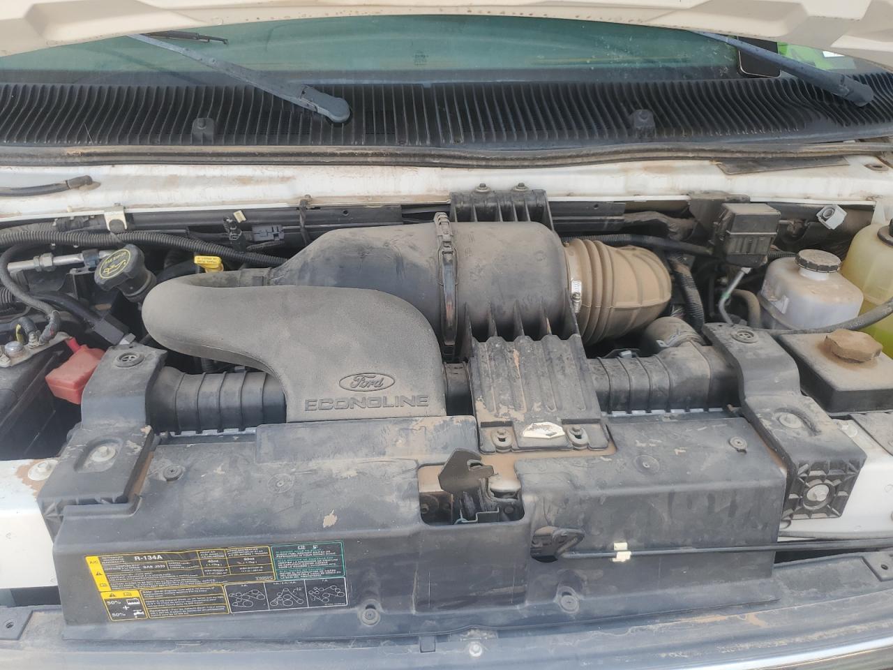 2006 Ford Econoline E450 Super Duty Cutaway Van - Фото 7