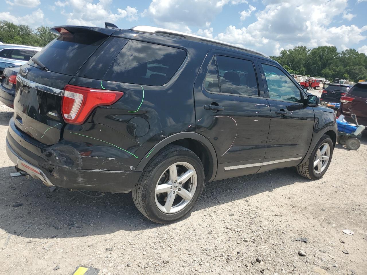 2016 Ford Explorer Xlt - Фото 3