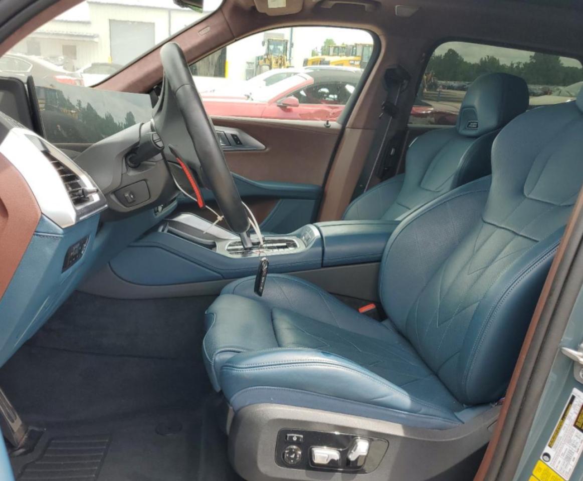 2023 BMW Xm - Фото 7